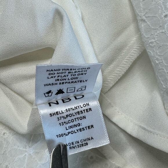 NWOT NBD REVOLVE White Floral Eyelet Spaghetti Strap Mini Dress Women’s - Picture 7 of 11